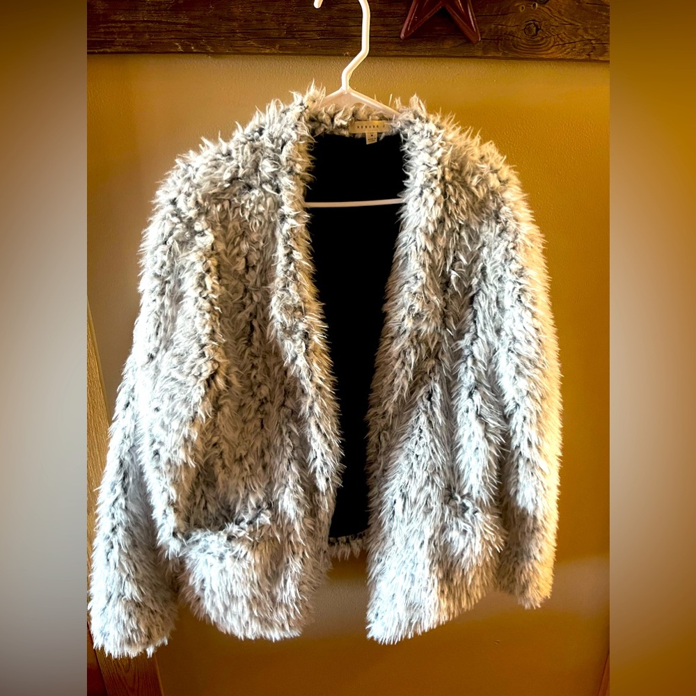 Reborn J gray/silver faux fur womens jacket size medium